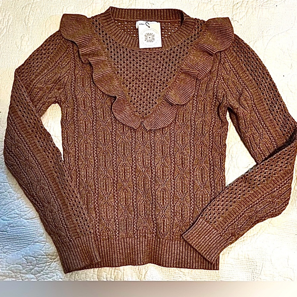 Lost and Wander SUPER SOFT  NWT Sweater size S-M